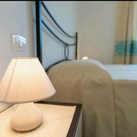 Il Girasole Bed & Breakfast Domus De Maria Luaran gambar